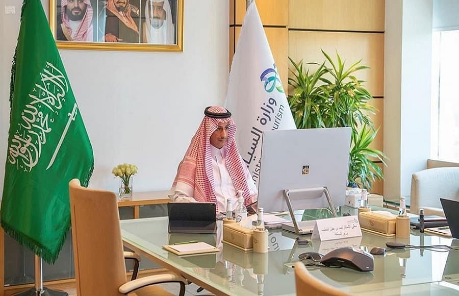مجلس وزراء السياحة العرب يدعو الدول إلى رفع قيود السفر على عدة مراحل