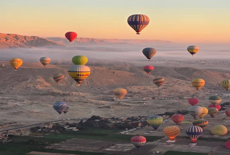 الطيران: هبوط اضطراري لإحدى رحلات البالون بالأقصر بدون أي إصابات.. بالتفاصيل