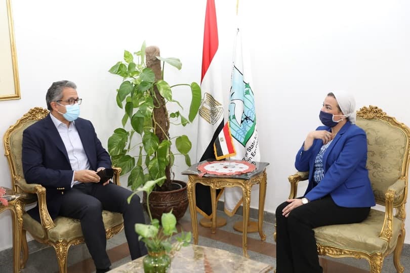 وزيرا السياحة والآثار والبيئة يطلقان حملة حماية البيئة البحرية بالبحر الأحمر