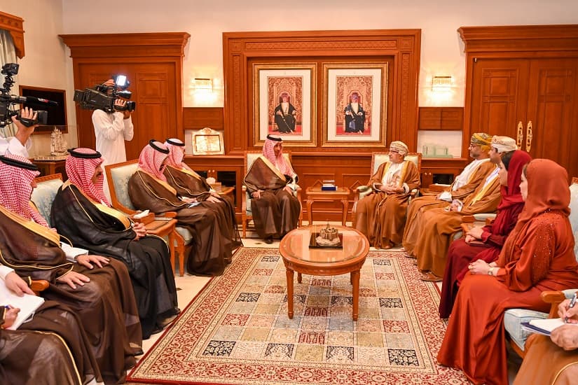 سلطنة عمان والسعودية تتفقان على إطلاق مبادرات سياحية مشتركة والتعاون في مجال الطيران