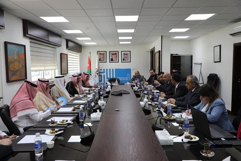الأردن والسعودية تبحثان عمل برامج سياحية مشتركة وزيادة رحلات الطيران بين البلدين