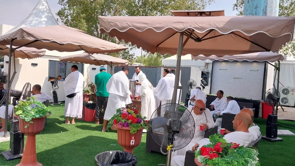 تعرف على أسعار برامج الحج السياحي لموسم 1446هـ-2025م.. 5 نجوم واقتصادي وبري