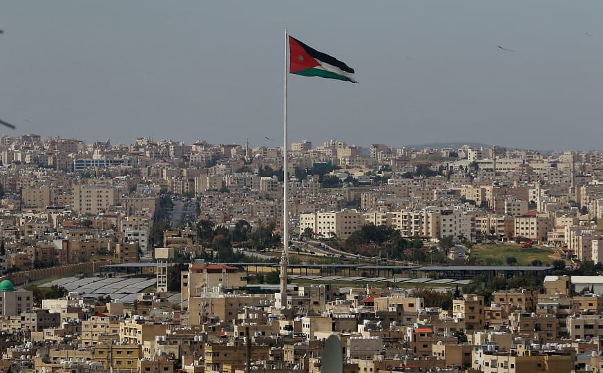 الأردن تسعي لفتح جميع القطاعات في يوليو المقبل