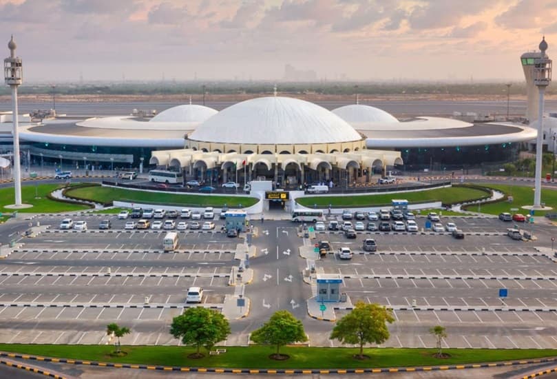 مطار الشارقة يستقبل 800 ألف مسافر في ذروة الصيف من 1 إلى 15 يوليو المقبل