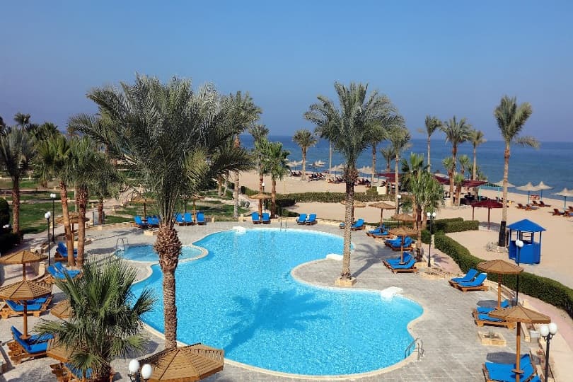 "السياحة": السماح بتشغيل الفنادق بكامل طاقتها الاستيعابية