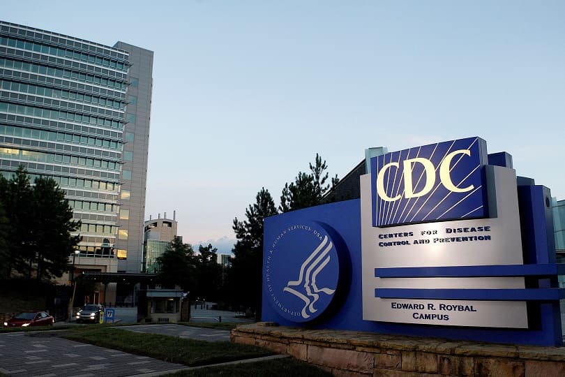 "CDC" الأمريكية تضيف 4 وجهات إلى فئة السفر عالي الخطورة بسبب كورونا.. بينها لبنان وتونس