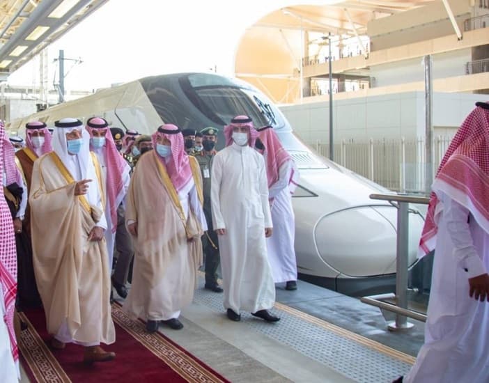 السعودية تستأنف تشغيل قطار الحرمين السريع استعدادا لموسمي عمرة رمضان والحج