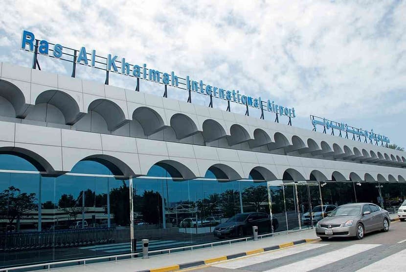 مطار رأس الخيمة يسمح بدخول جميع الركاب بدءا من 15 أكتوبر.. تعرف على الشروط