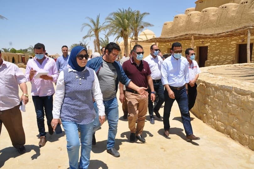 "تنشيط السياحة" تبحث تطوير الخدمات السياحية في الفيوم لزيادة الرحلات إليها