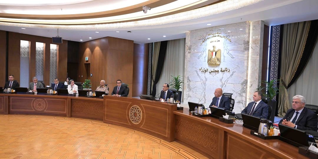 الحكومة تعتمد صرف 6 دفعات جديدة من "إعانة الطوارئ" للعاملين بفنادق طالبا ونويبع ودهب