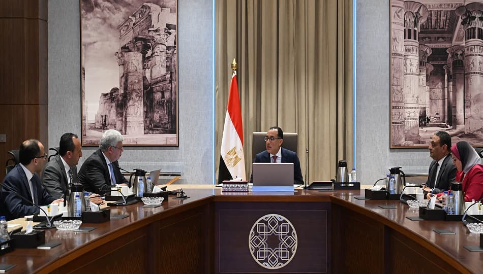 رئيس الوزراء يوجه بتشكيل لجنة عليا لإحياء "مسار آل البيت" لدعم حركة السياحة