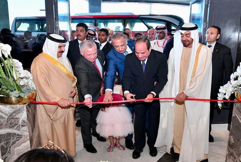 الرئيس السيسي يفتتح فندق "Regal Heights" بالعلمين الجديدة يرافقه زعماء 4 دول.. بالصور