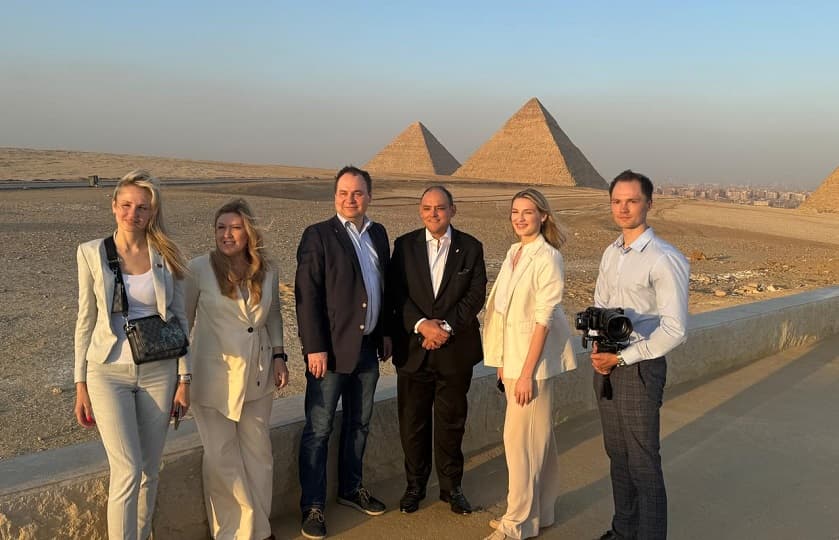 رئيس وزراء بيلاروسيا يزور الأهرامات والمتحف القومي للحضارة المصرية.. بالصور