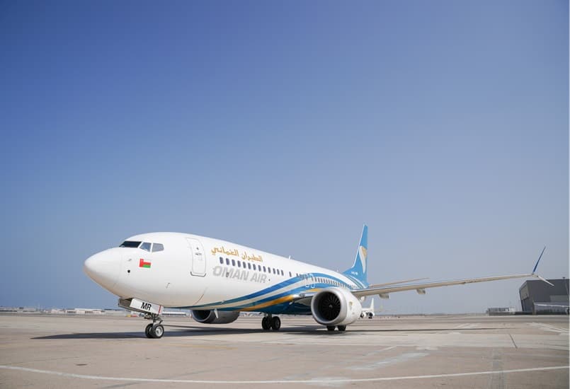 الطيران العماني تتسلم طائرة جديدة من طراز بوينج B737 ماكس8