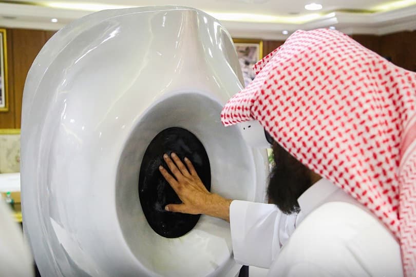 السعودية تدشن مبادرة "الحجر الأسود الافتراضي".. تمكن من لمسه ورؤيته (صور)