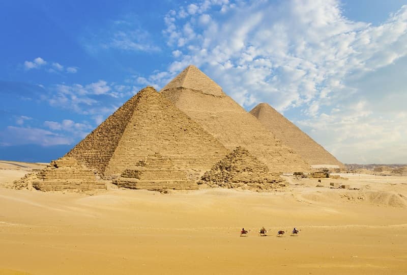 مصر الأولى إفريقيا في مؤشر تنمية السياحة والسفر 2021 للمنتدى الاقتصادي العالمي
