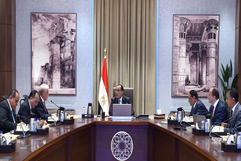 محافظ جنوب سيناء: إطلاق مبادرة للترويج لشرم الشيخ لزيادة التدفق السياحي عليها