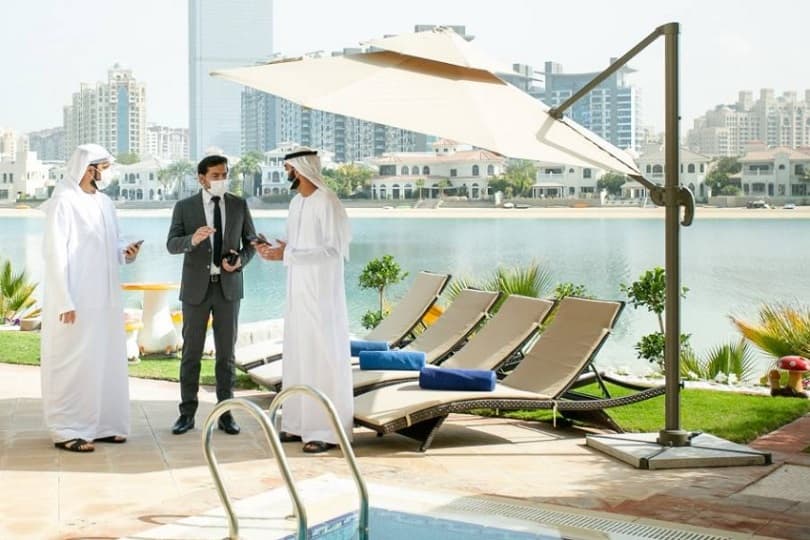 دبي: التزام 89% من المنشآت الفندقية والسياحية بإجراءات كورونا.. و47 قرارا بالغلق
