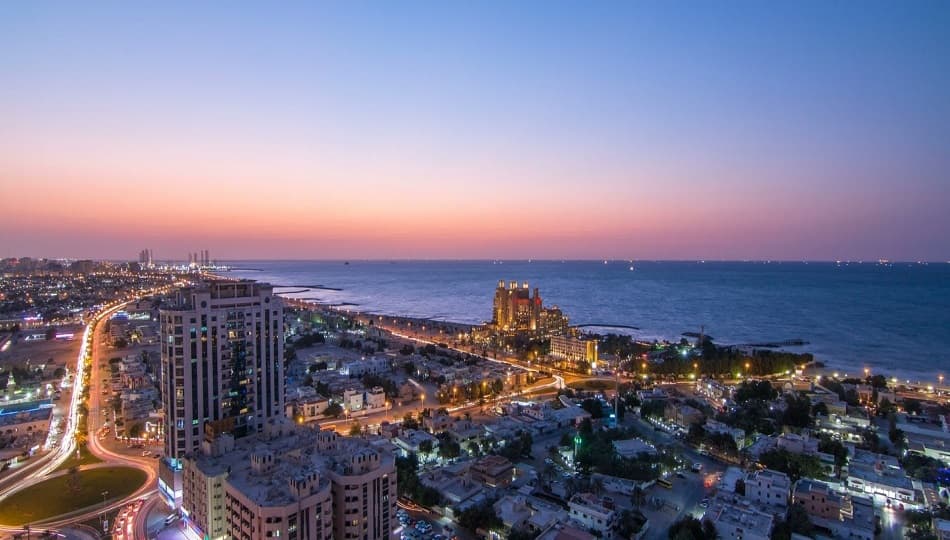 إمارة عجمان تعلن تعديل مواعيد عمل المقاهي والمطاعم بدءا من مساء اليوم