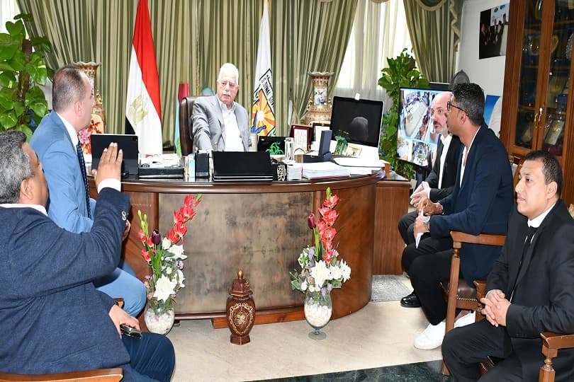 محافظ جنوب سيناء يبحث تنشيط الحركة السياحية من شمال إيطاليا إلى شرم الشيخ
