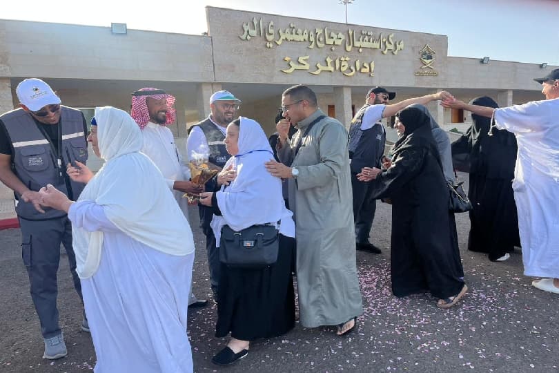 لجان وزارة السياحة في المدينة المنورة بالسعودية تستقبل أول أفواج الحج السياحي البري