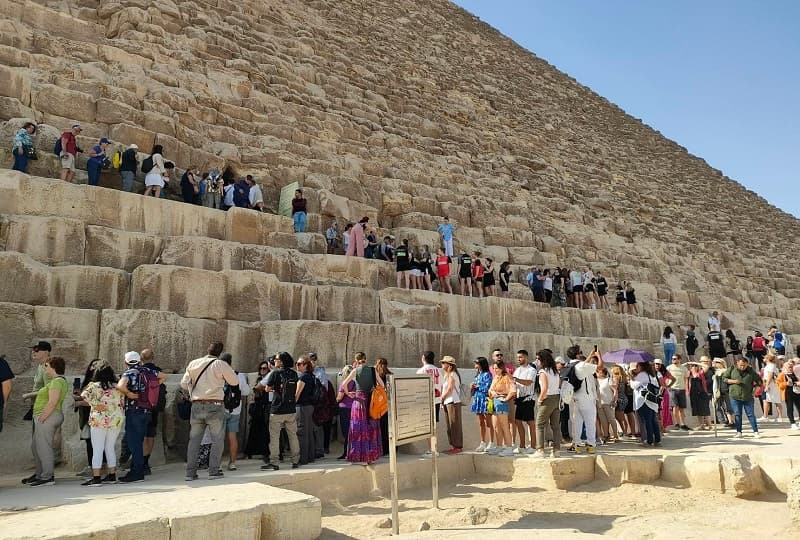 عيسى: الأسواق السياحية لمصر تحقق ارتفاعا بين 100 و250% في يناير وفبراير 2023.. أبرزهم الإيطالي