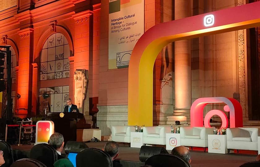 "السياحة والآثار" تطلق مشروع إحياء التاريخ المصري القديم بتجربة تفاعلية عبر إنسجرام.. تفاصيل