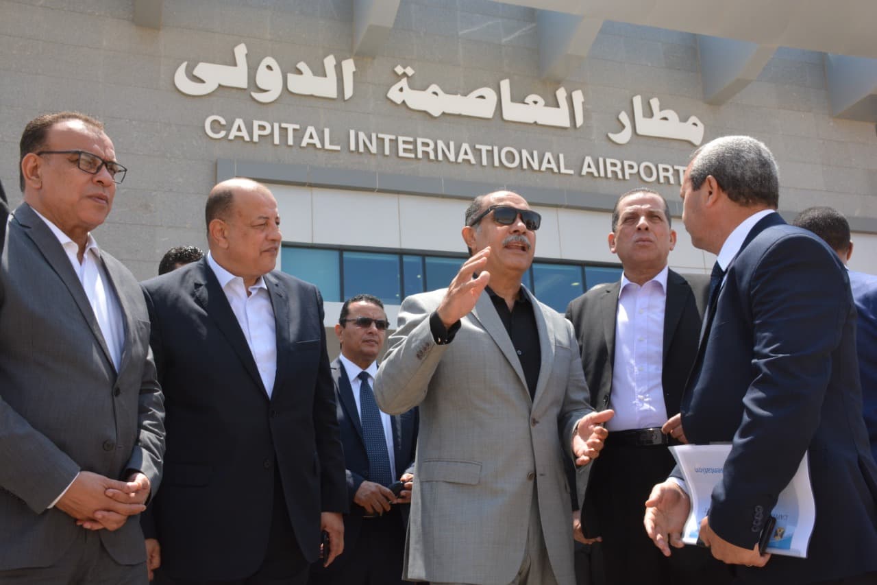 وزير الطيران يتفقد مطار العاصمة الدولي الجديد استعدادا للتشغيل التجريبي
