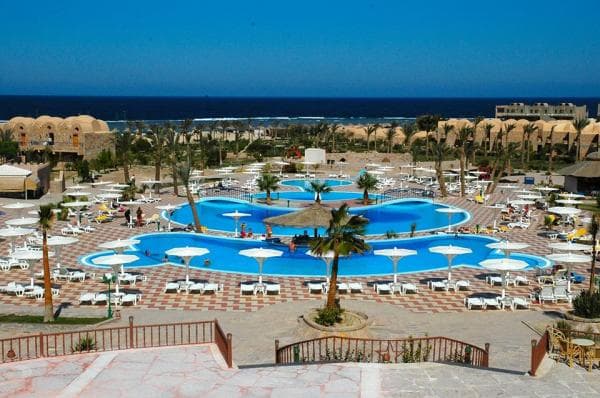 الدميري: 90% من السياحة التشيكية تتجه للشواطئ ونستهدف جذبها للأنماط الأخرى
