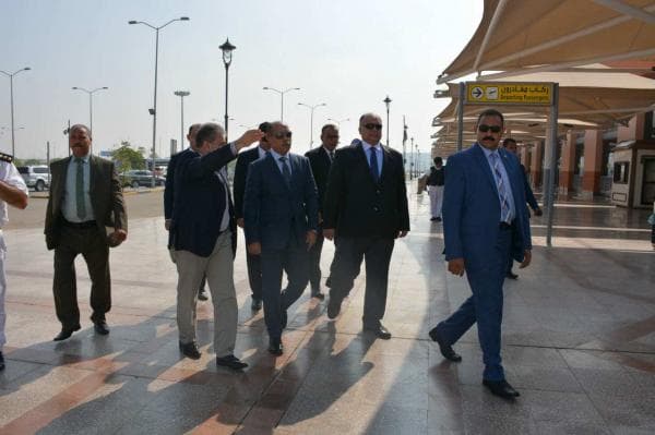 3 رسائل لوزير الطيران الجديد خلال جولاته التفقدية الشاملة