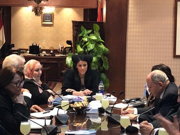 المشاط تبحث معوقات السياحة مع ممثلي القطاع الخاص في اجتماعها الثاني معهم
