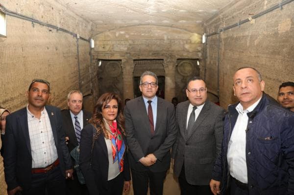 بالصور.. آثار كوم الشقافة بالإسكندرية بعد تجفيف المياه الجوفية.. والعناني ينزل على عمق 12 مترا
