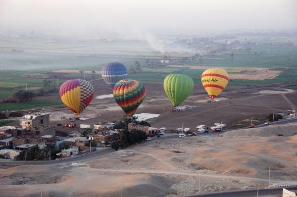 المصري يبحث مع شركات البالون الطائر معوقات النشاط وتشكيل لجنة لدراسة تطوير نظم التشغيل