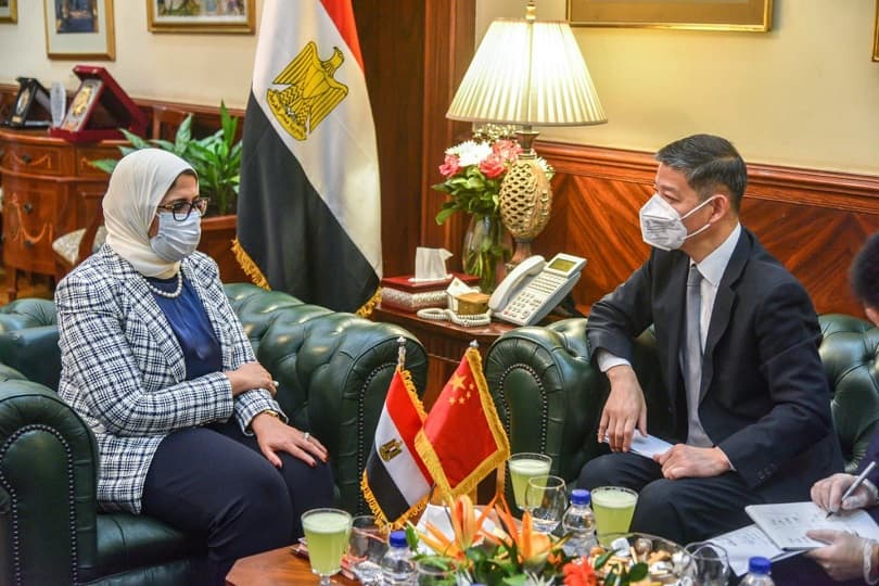 مصر تتسلم 2 مليون جرعة من لقاح "سينوفاك" مقدمة من الصين خلال الفترة المقبلة