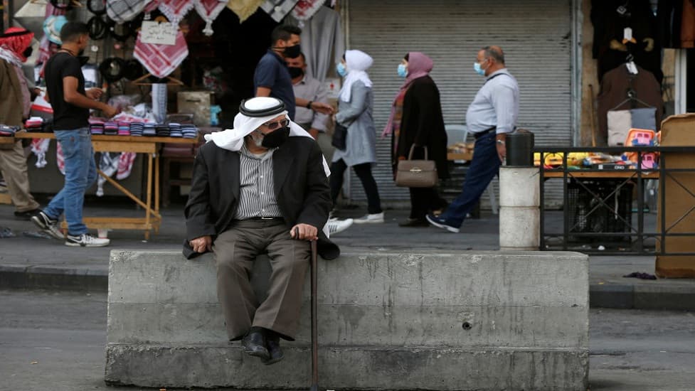 الأردن تمدد الإجراءات الاحترازية ضد كورونا حتى منتصف مايو القادم