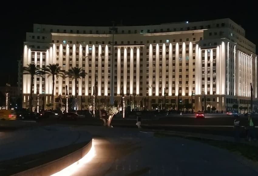 وزراء السياحة والتخطيط والإسكان يبحثون مقترحات تطوير مبنى مجمع التحرير