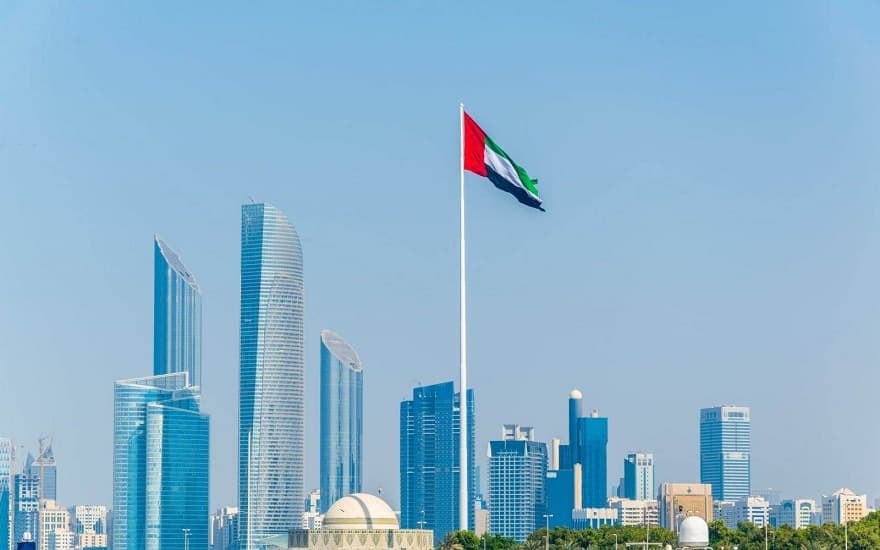 الإمارات تمدد المهلة الممنوحة للمخالفين لقانون الإقامة 3 شهور مع الإعفاء من الغرامات