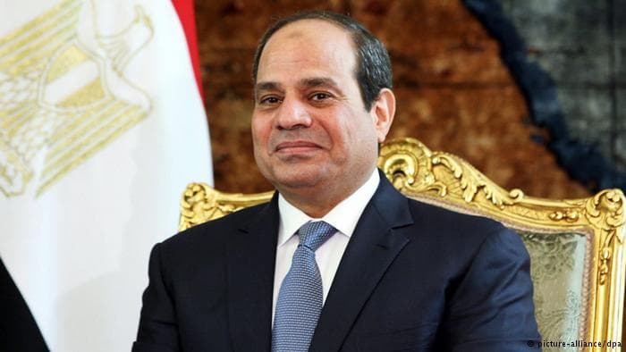 السيسي للقطاع السياحي: اجهزوا للعمل وأنا معاكم.. ويوجه بتسهيل تمويله للحفاظ على العمالة