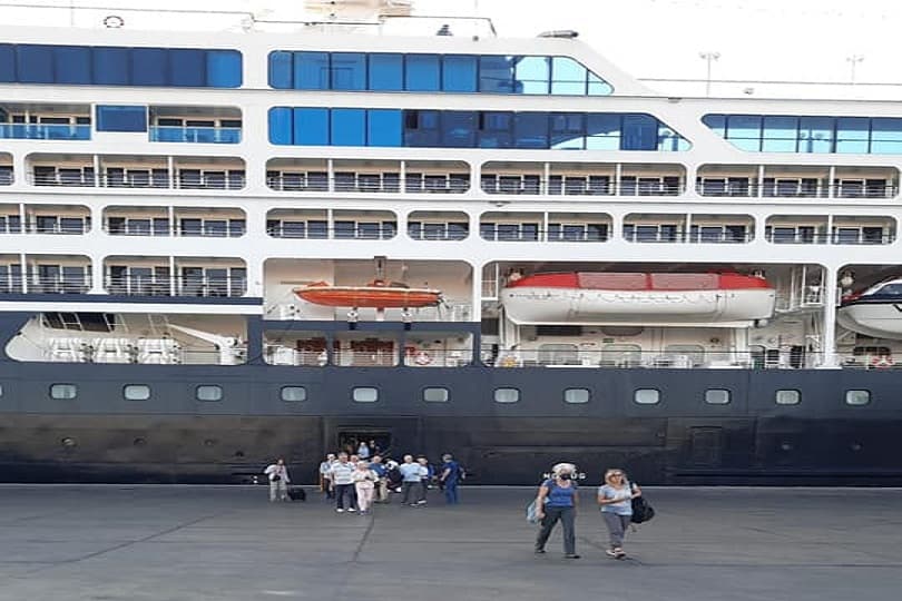 ميناء سفاجا يستقبل السفينة Azamara Quest وعلى متنها 1013 سائحا وفرد طاقم