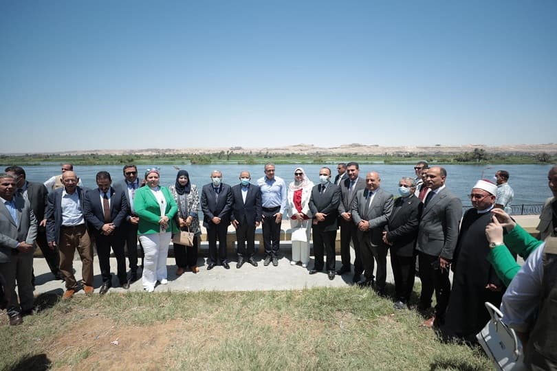 وزيرا التنمية المحلية والسياحة يفتتحان المرحلة الأخيرة من تطوير كورنيش النيل في المنيا