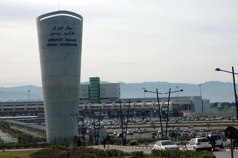 الجزائر: دراسة إمكانية فتح الحدود البرية والجوية في اجتماع الحكومة غدا