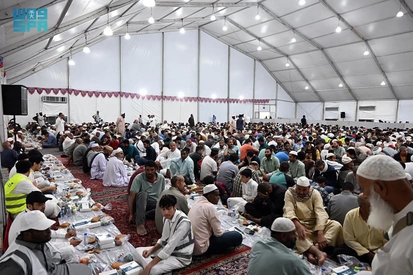 "وقف خير المدينة" قدم 400 ألف وجبة لزوار المدينة المنورة خلال أول أسبوع من رمضان