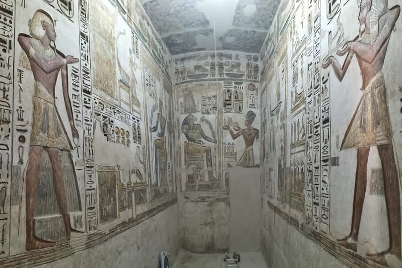 "الأعلى للآثار": الانتهاء من ترميم مقصورة الذهب بمعبد هابو في البر الغربي بالأقصر
