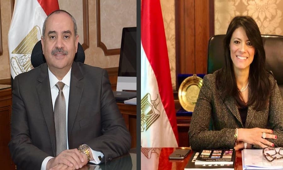 وزيرا الطيران والتعاون الدولي يبحثان تمويل المشروعات وتسويق المنطقة الاستثمارية بمطار القاهرة