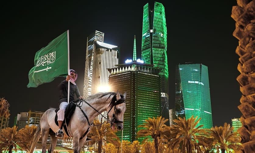 تعرف على تكلفة ومزايا وشروط ومدة "إقامة رائد أعمال" في السعودية