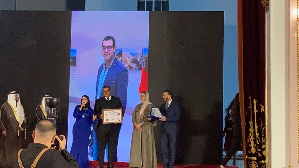 "روائع للإبداع الدولي" يختار الأثري المصري علي أبودشيش أفضل شخصية عالمية تخدم الإنسانية والسلام