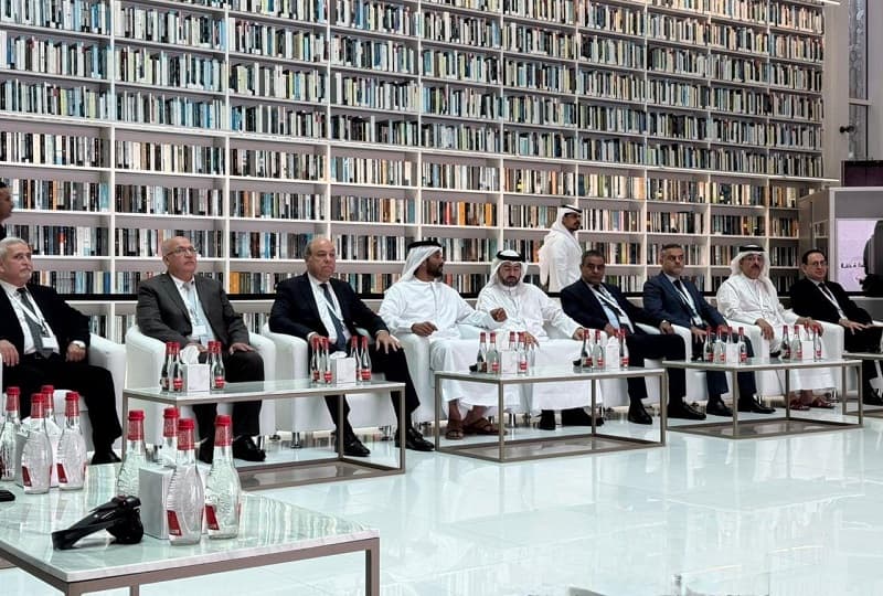 وزير الطيران يشارك في فعاليات "البرنامج الدولي لقادة الطيران المدني" بدبي بالإمارات