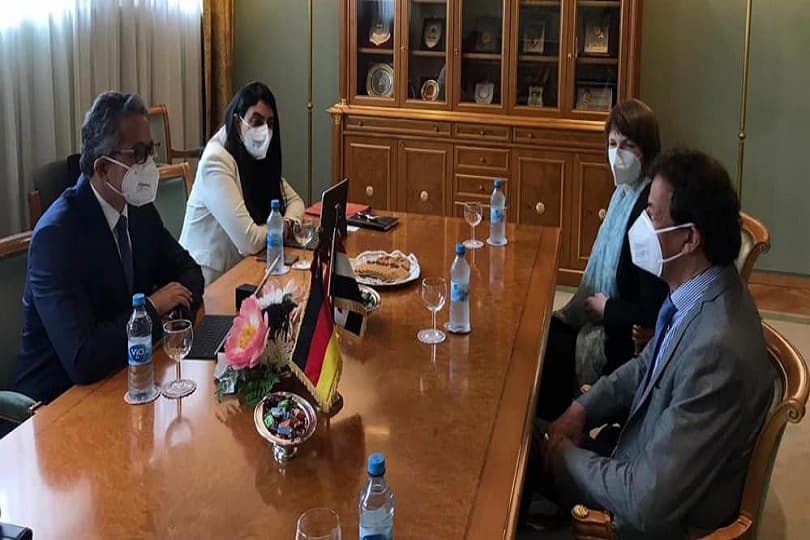 العناني: 30 ألف سائح ألماني زاروا مصر عن طريق شركة طيران واحدة في الـ4 أشهر الماضية