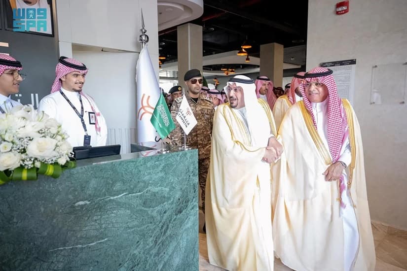 "التنفيذي" السعودية تفتتح صالة جديدة في مطار الأمير نايف بن عبد العزيز بالقصيم