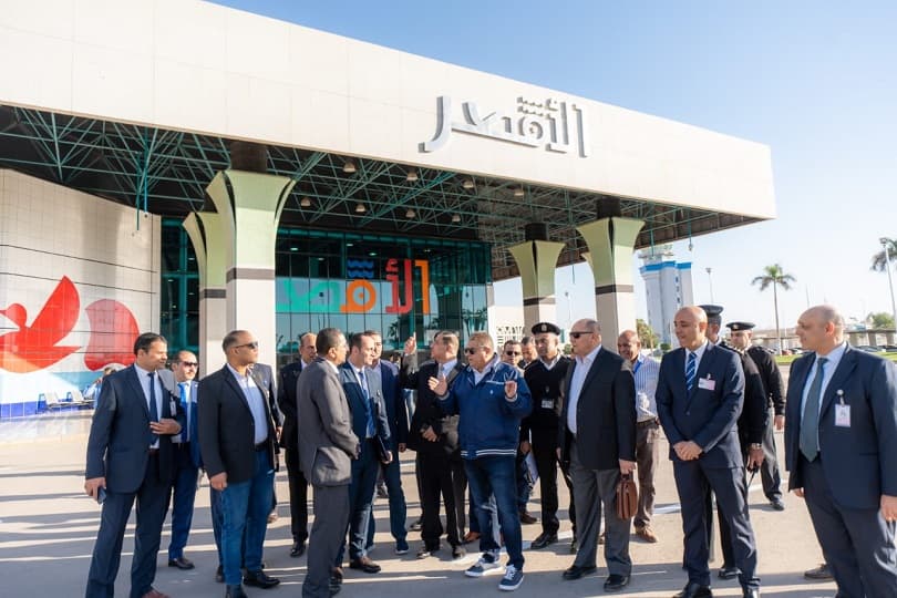 اللجنة العليا للتفتيش الأمني والبيئي تتفقد مطار الأقصر وتشغيل البالون الطائر بالبر الغربي